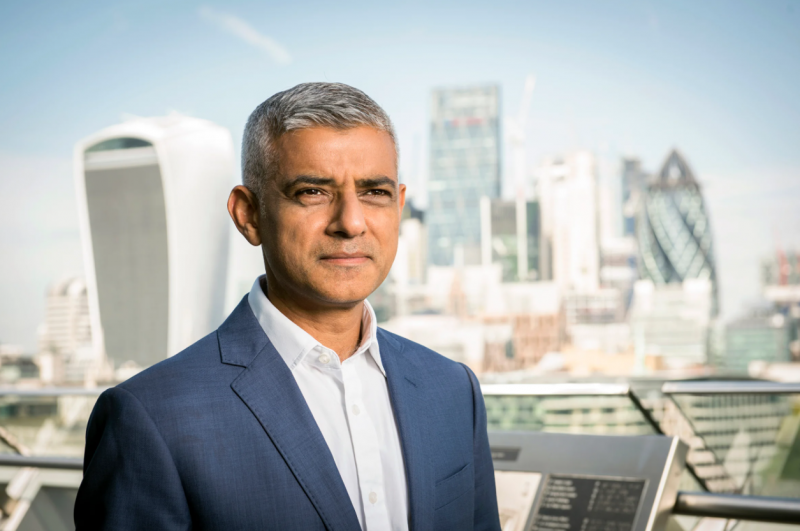Мэр Лондона объявил о «революции в модернизации зданий»