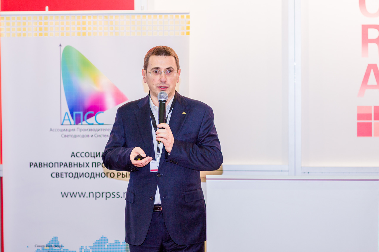 Сергей Боровков выступил с презентацией “А знаете на каком рынке Вы работаете?”